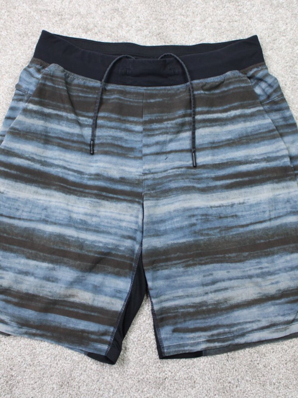 Lululemon T.H.E. Shorts Mens Medium Blue/Black 9" Linerless Drawstring Athletic